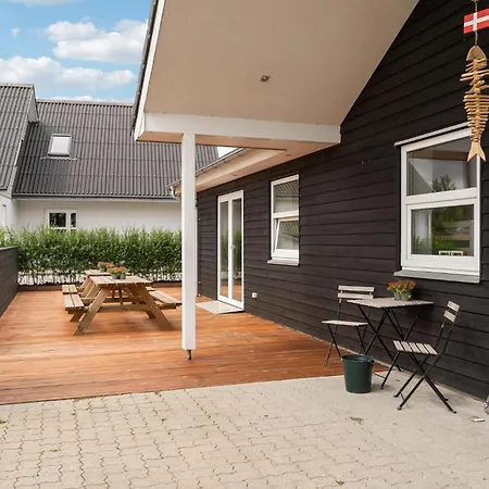 Amazing In With Kitchen *