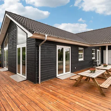 Amazing In With Kitchen Holiday home Hadsund